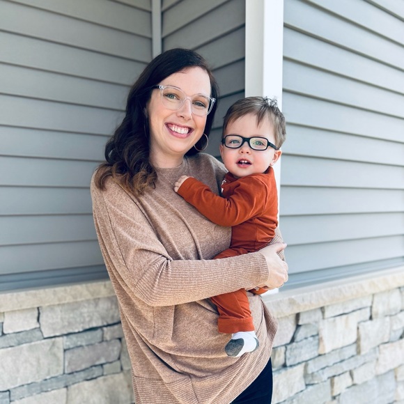 Meet your Posher, Emily - Picture 1 of 1